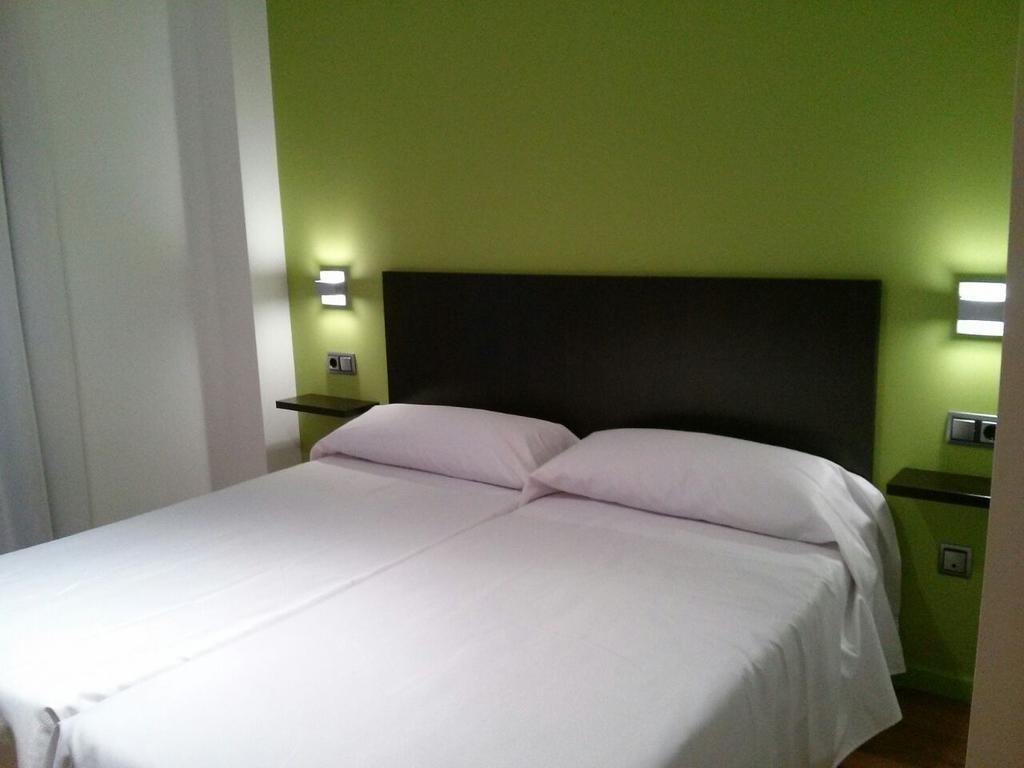 Nruta Ponferrada Hotel Bembibre  Phòng bức ảnh